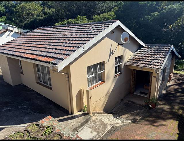 3 BEDROOM FREEHOLD FOR SALE IN HILLARY